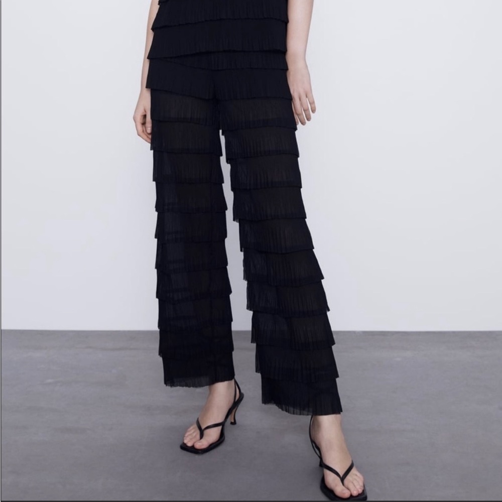 Zara Ruffled pants